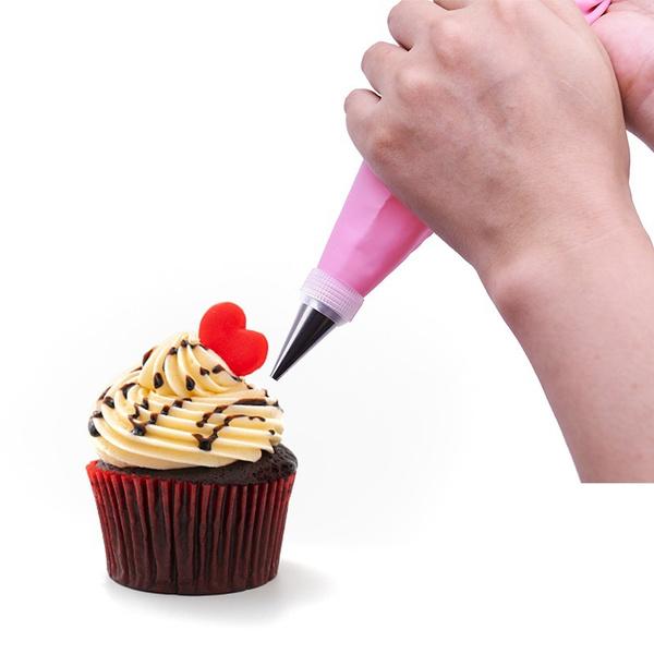 1153 Cake Decorating Nozzle with Piping Bag (Pack of 6) - SkyShopy 1153 Cake Decorating Nozzle with Piping Bag (Pack of 6) - SkyShopy